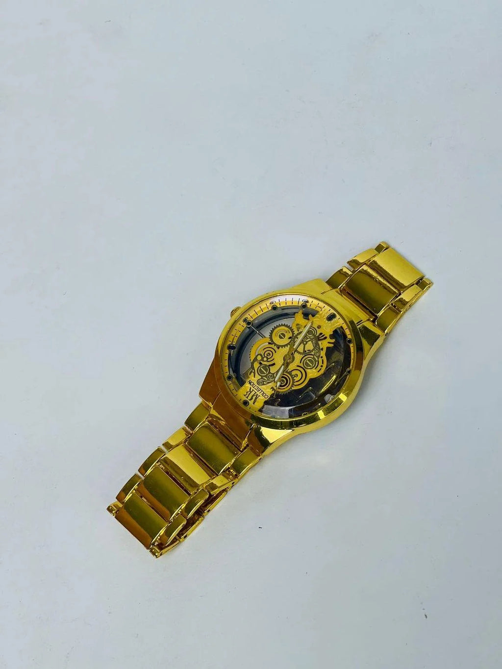 Kronavian Aurex™ — Golden Open-Heart Stainless Steel Watch